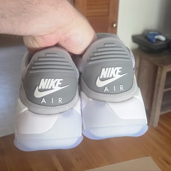 Jordan Point Lane 'Cool Grey' Men 10 $65.00 NWOT Ultra Crispy - Picture 3 of 12